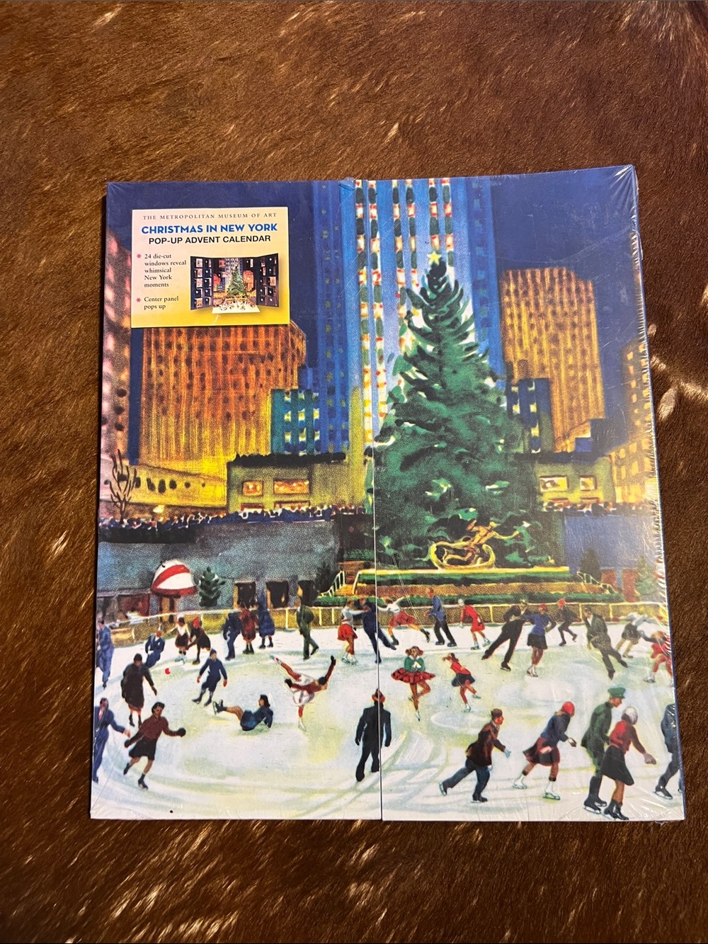 NEW 2011 Metropolitan Museum of Art Christmas Tree Pop-Up Advent Rockefeller NYC